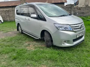 Nissan Serena 2012 Silver