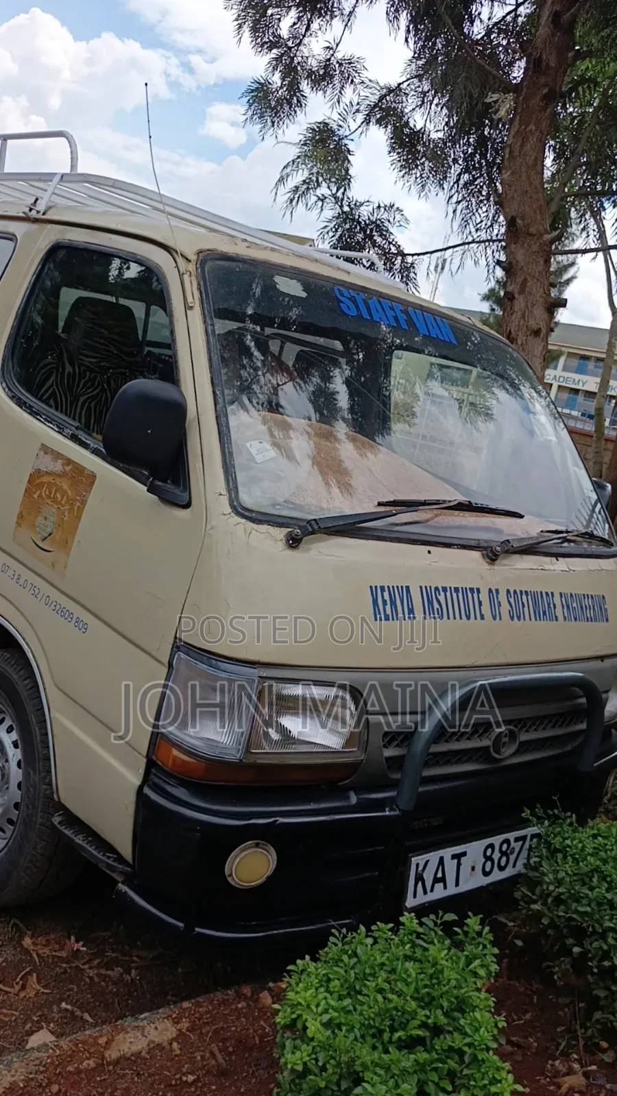 Toyota HiAce 1998 Beige