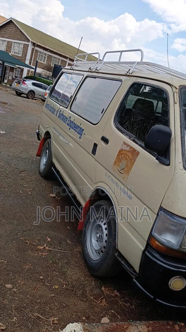 Toyota HiAce 1998 Beige - thumbnail 5