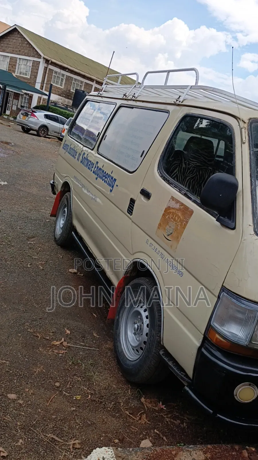 Toyota HiAce 1998 Beige