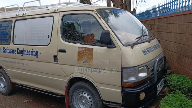 Toyota HiAce 1998 Beige - thumbnail 6