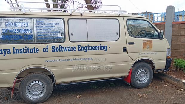 Toyota HiAce 1998 Beige - thumbnail 8