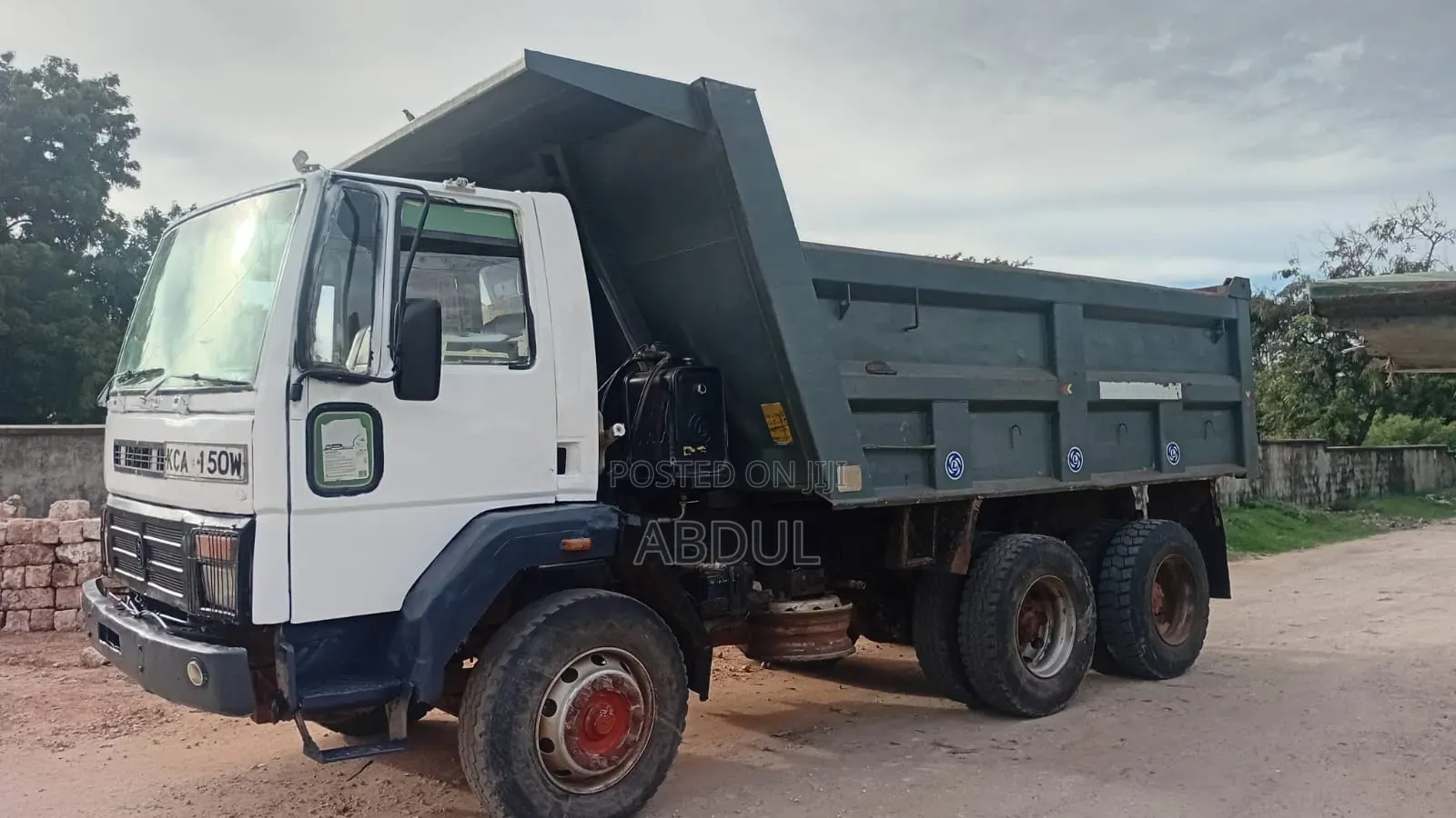 Ashoklayland Tipper