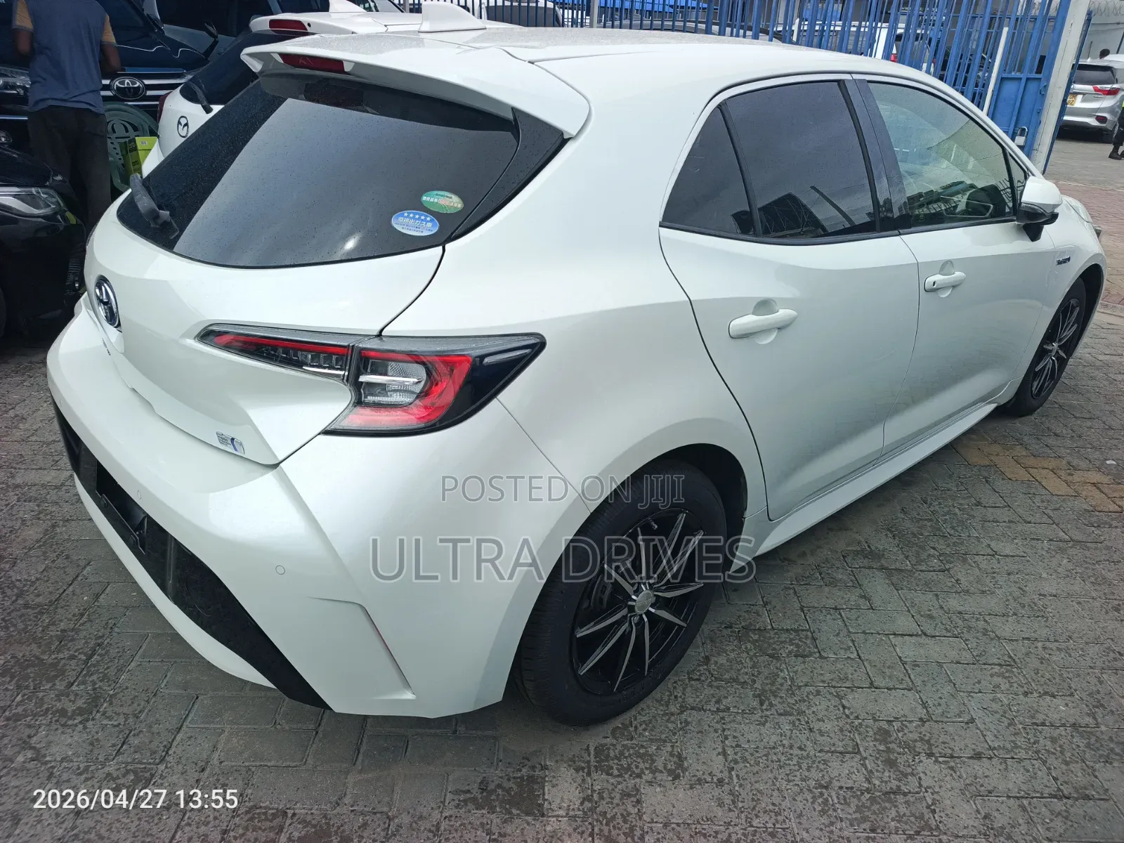 Toyota Corolla Hybrid 2026 White