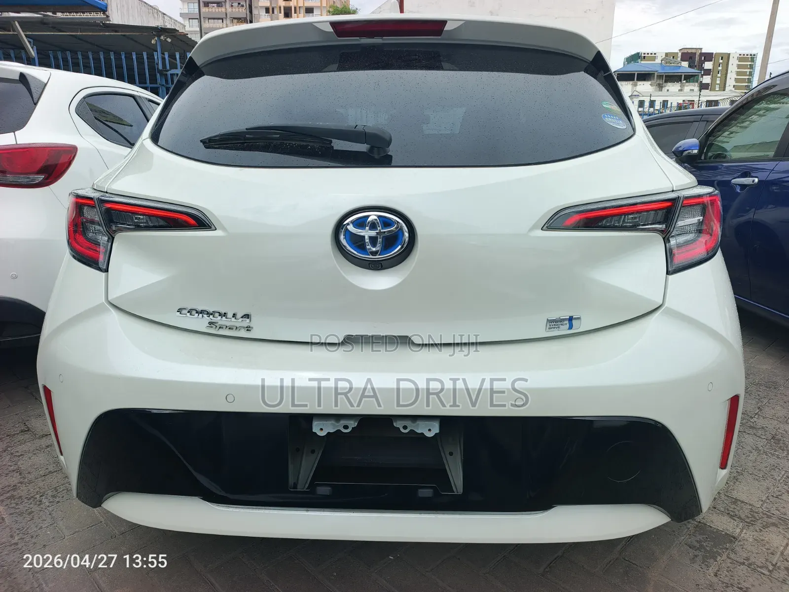 Toyota Corolla Hybrid 2026 White
