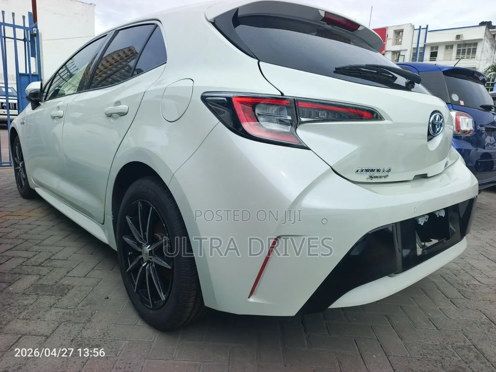Toyota Corolla Hybrid 2026 White