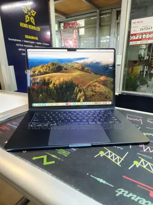 Laptop Apple MacBook Air 2024 M3 15-inch 8GB Apple M3 SSD 256GB