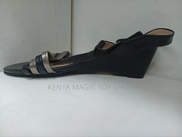 Flat Strap Sandals - thumbnail 5