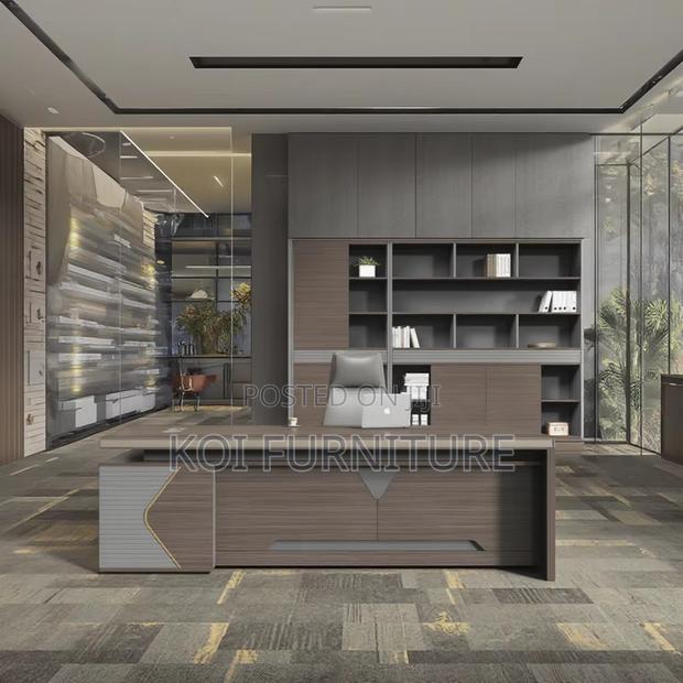 Office Desk; 1.8 Meters Executive Modern Style Desk