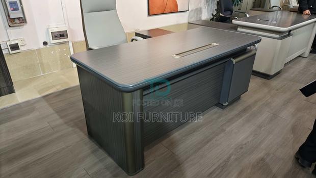 Office Desk; 1.8 Meters Executive Modern Style Desk - thumbnail 4