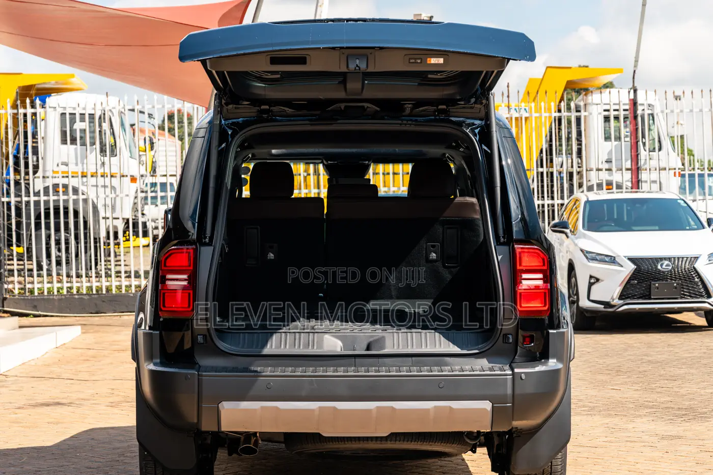 Toyota Land Cruiser Prado 2023 Black