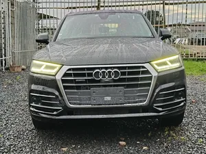 Audi Q5 2.0T Premium AWD quattro 2018 Black