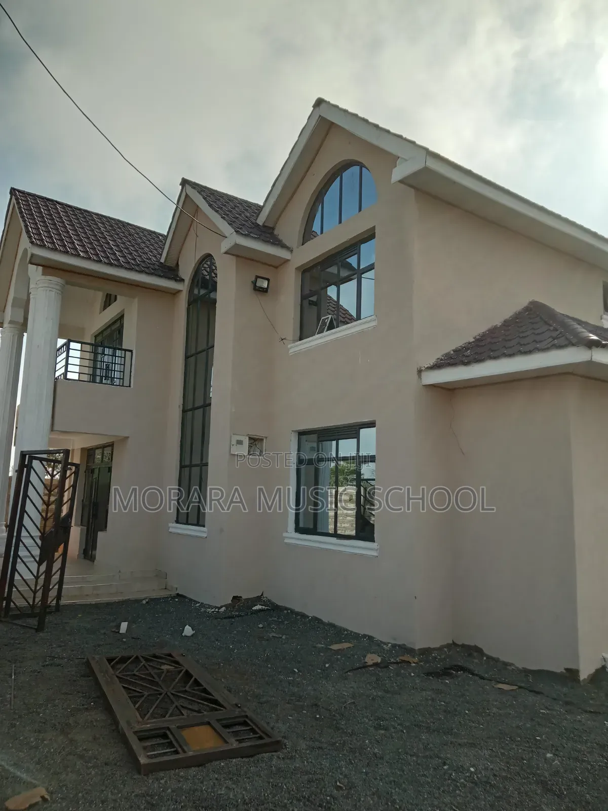 A Modern 4 Bedroom Mansion for Sale in Katani