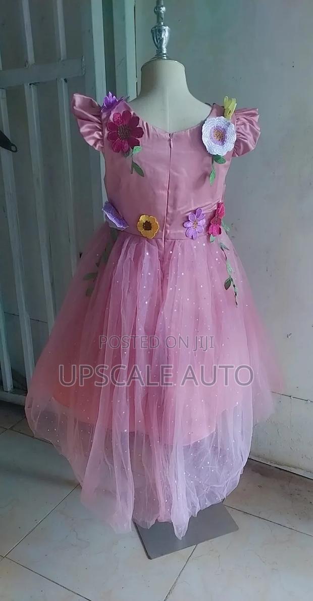 Pretty Flowered Dress - thumbnail 2