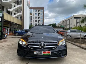 Mercedes-Benz E200 2017 Black