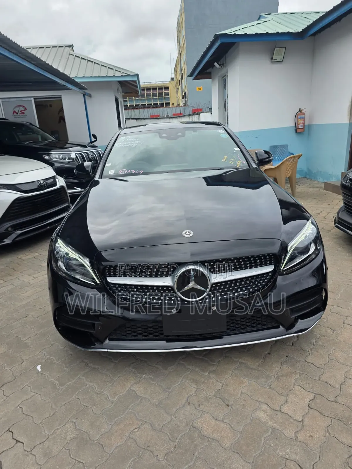Mercedes-Benz C200 2020 Black