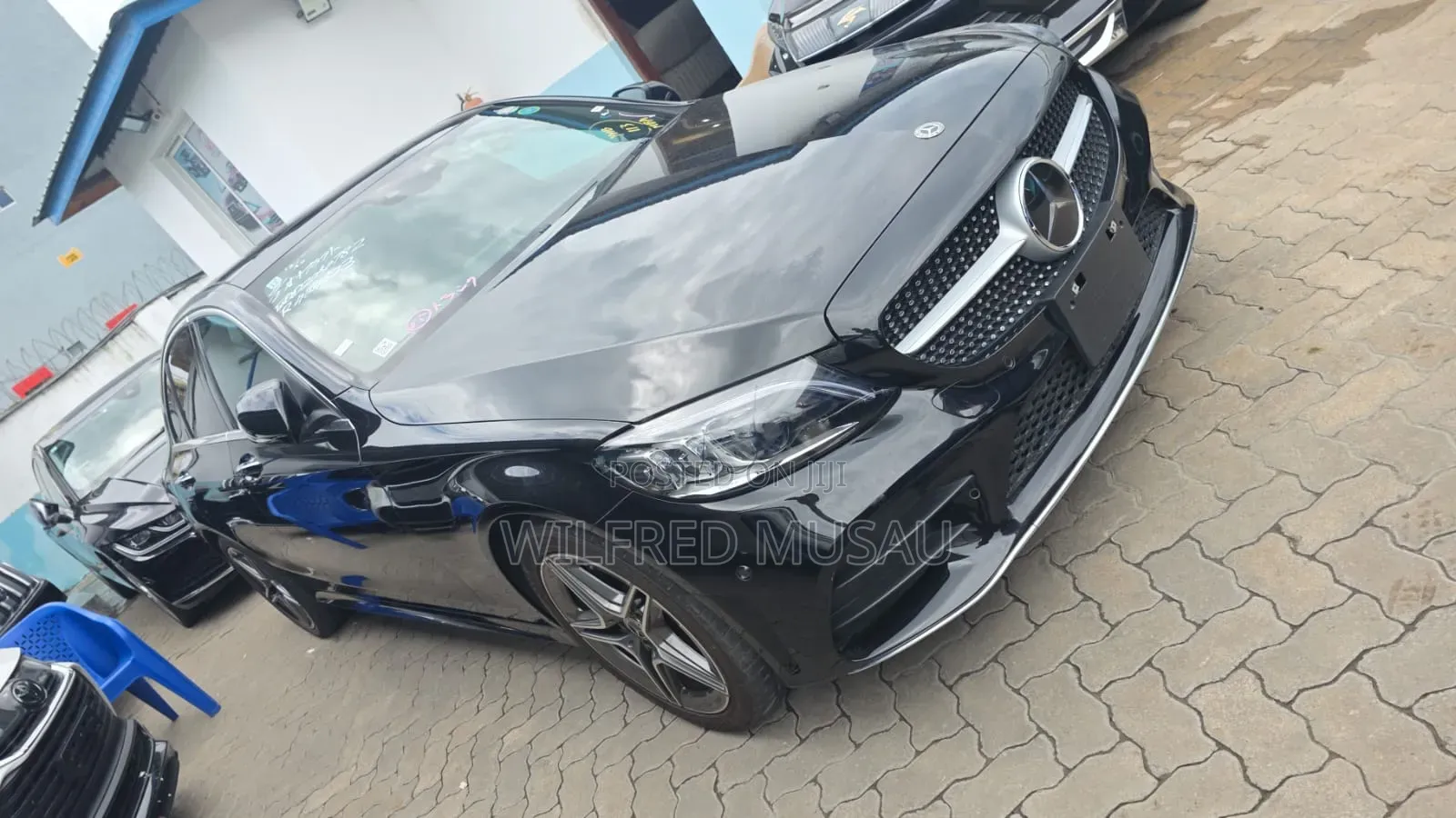 Mercedes-Benz C200 2020 Black