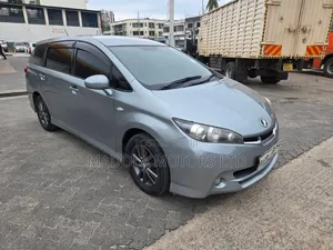 Toyota Wish 2010 Silver