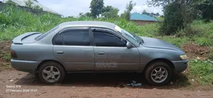 Toyota Corolla LE (1.8L 4cyl 2A) 2018 Gray