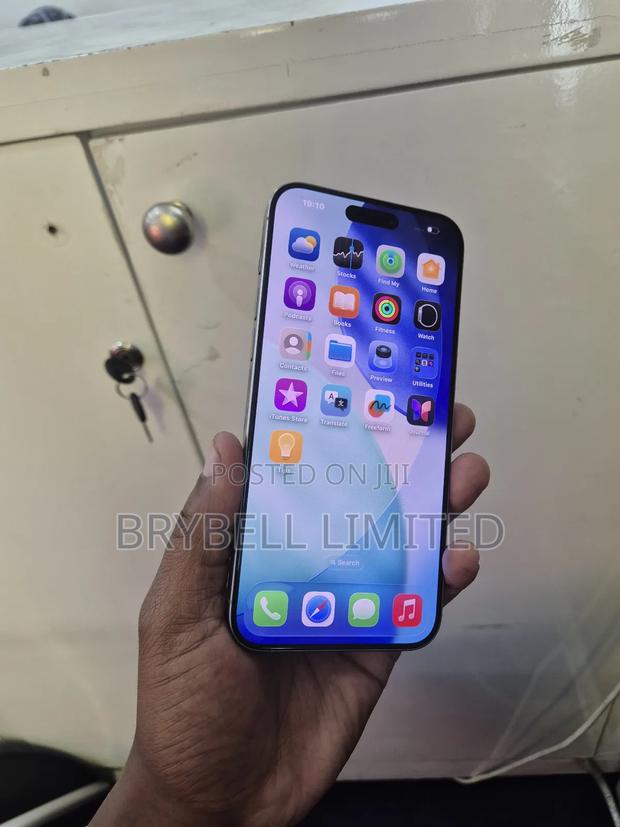 Apple iPhone 15 Pro Max 256 GB Gray - thumbnail 5