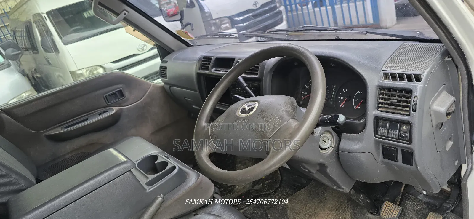 Mazda B-series 2014 White