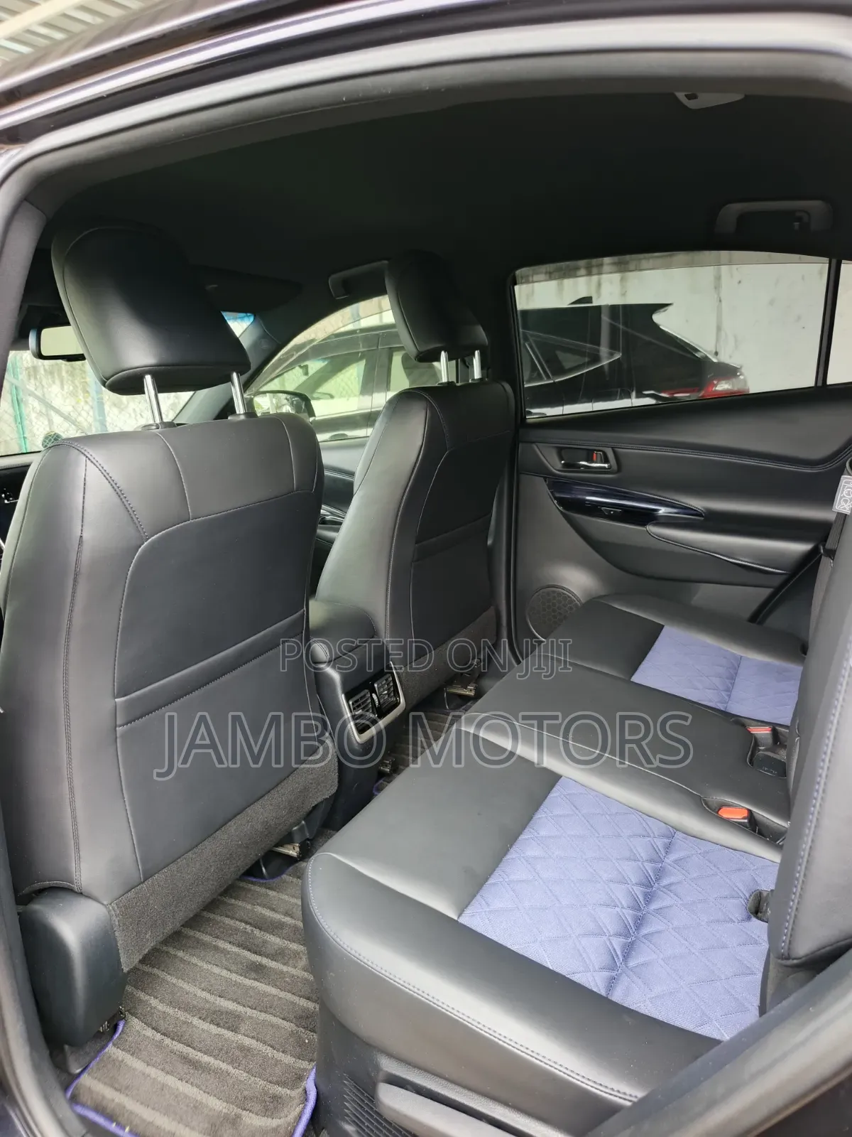 Toyota Harrier 2.5 Hybrid 4WD 2019 Purple