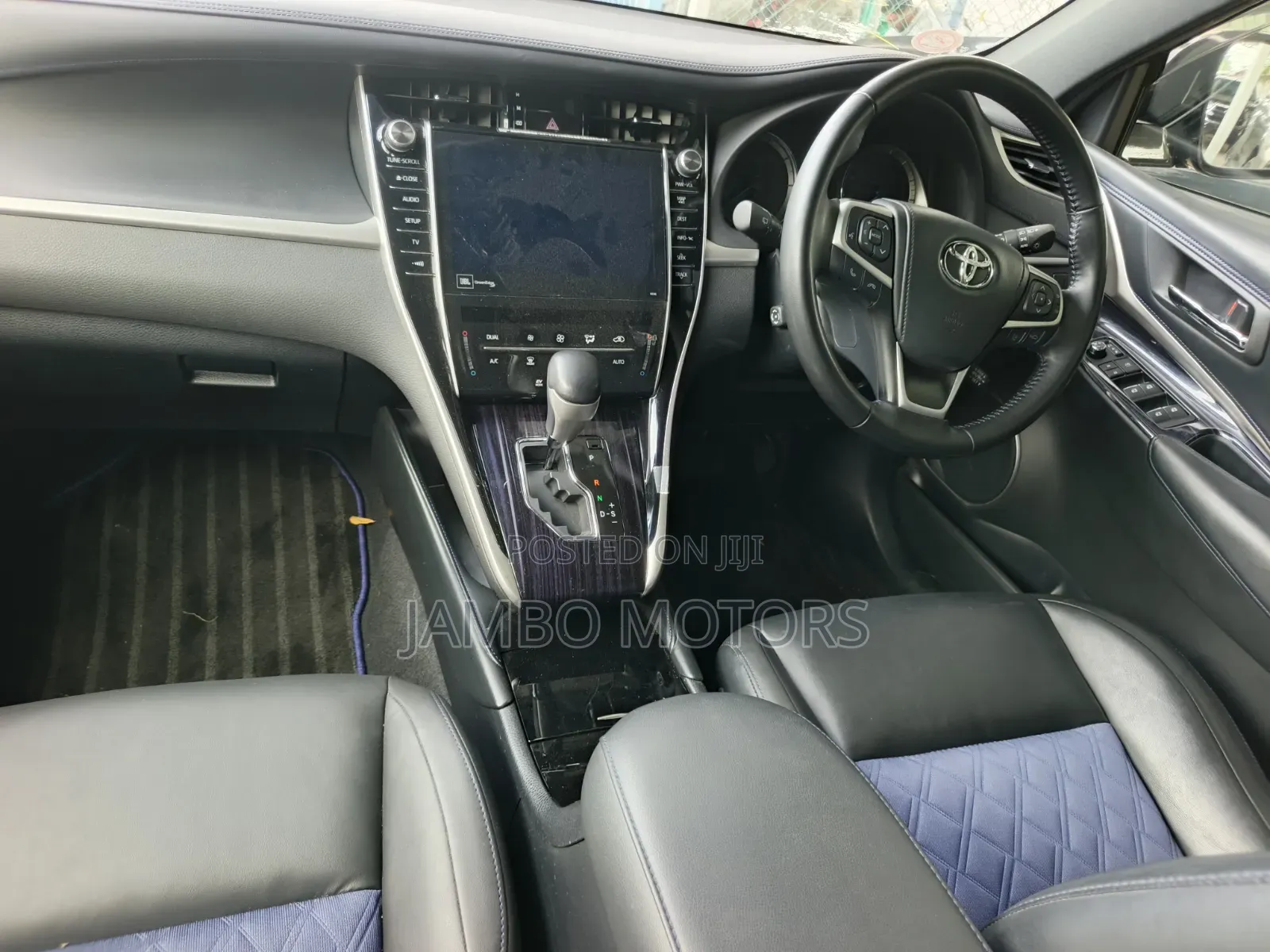 Toyota Harrier 2.5 Hybrid 4WD 2019 Purple