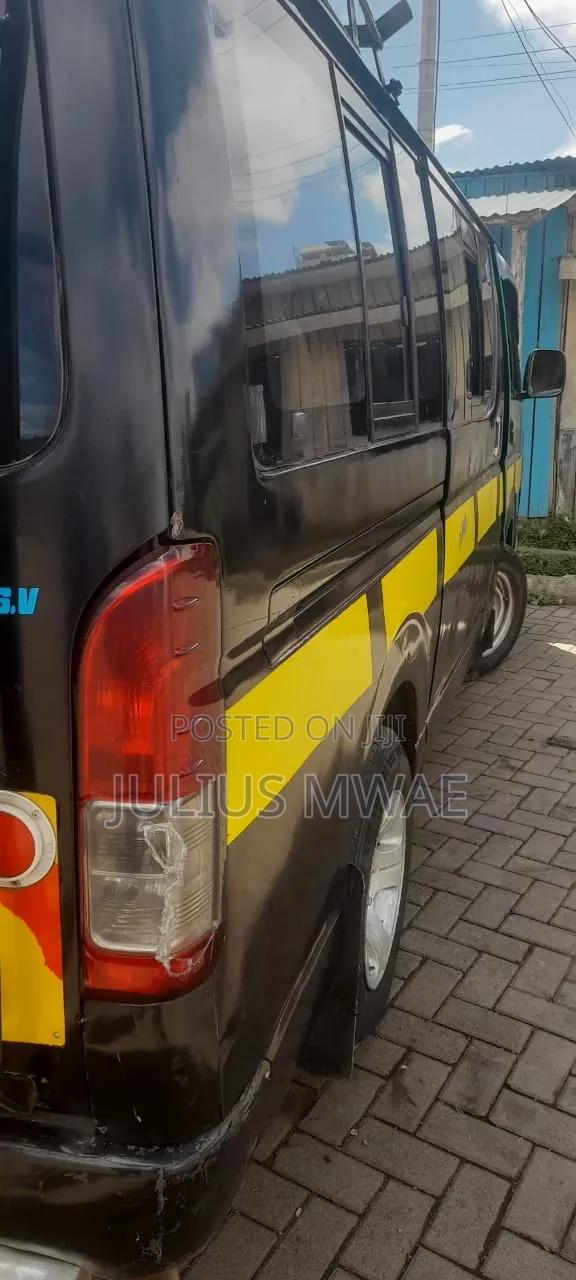 Toyota HiAce 2012 Black - thumbnail 7