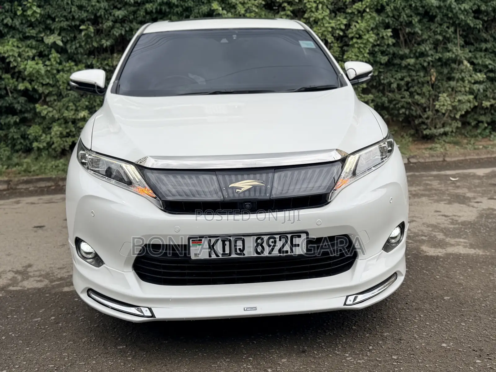 Toyota Harrier 2.0 2017 White