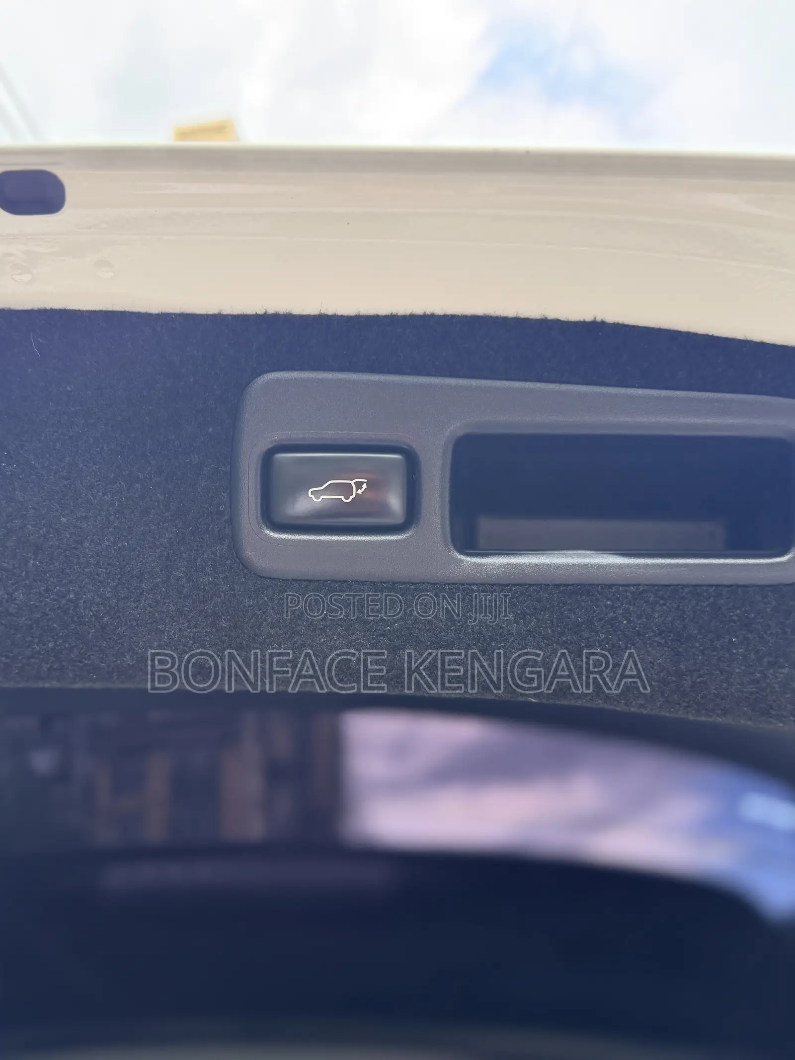 Toyota Harrier 2.0 2017 White