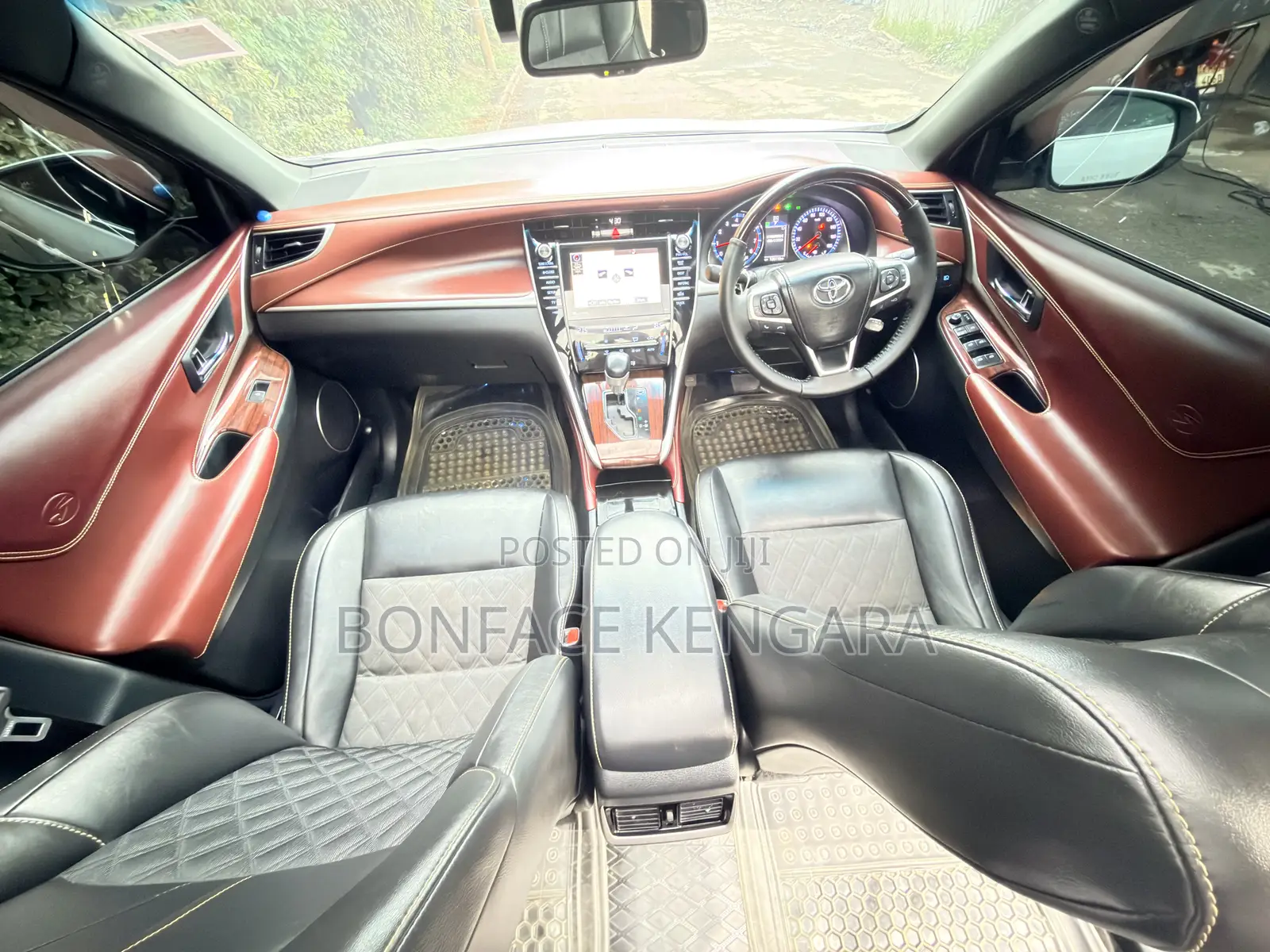 Toyota Harrier 2.0 2017 White