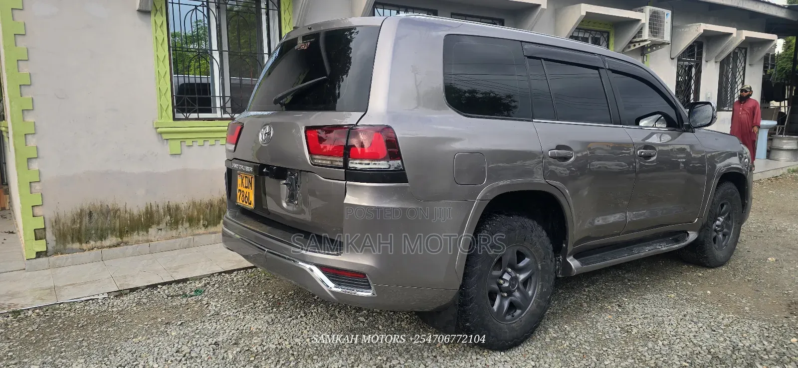 Toyota Land Cruiser 2012 Gold