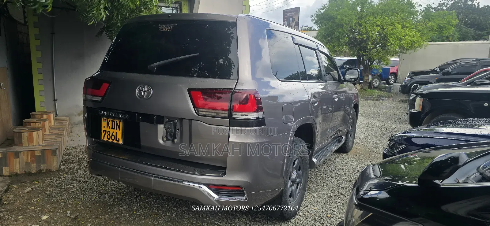 Toyota Land Cruiser 2012 Gold