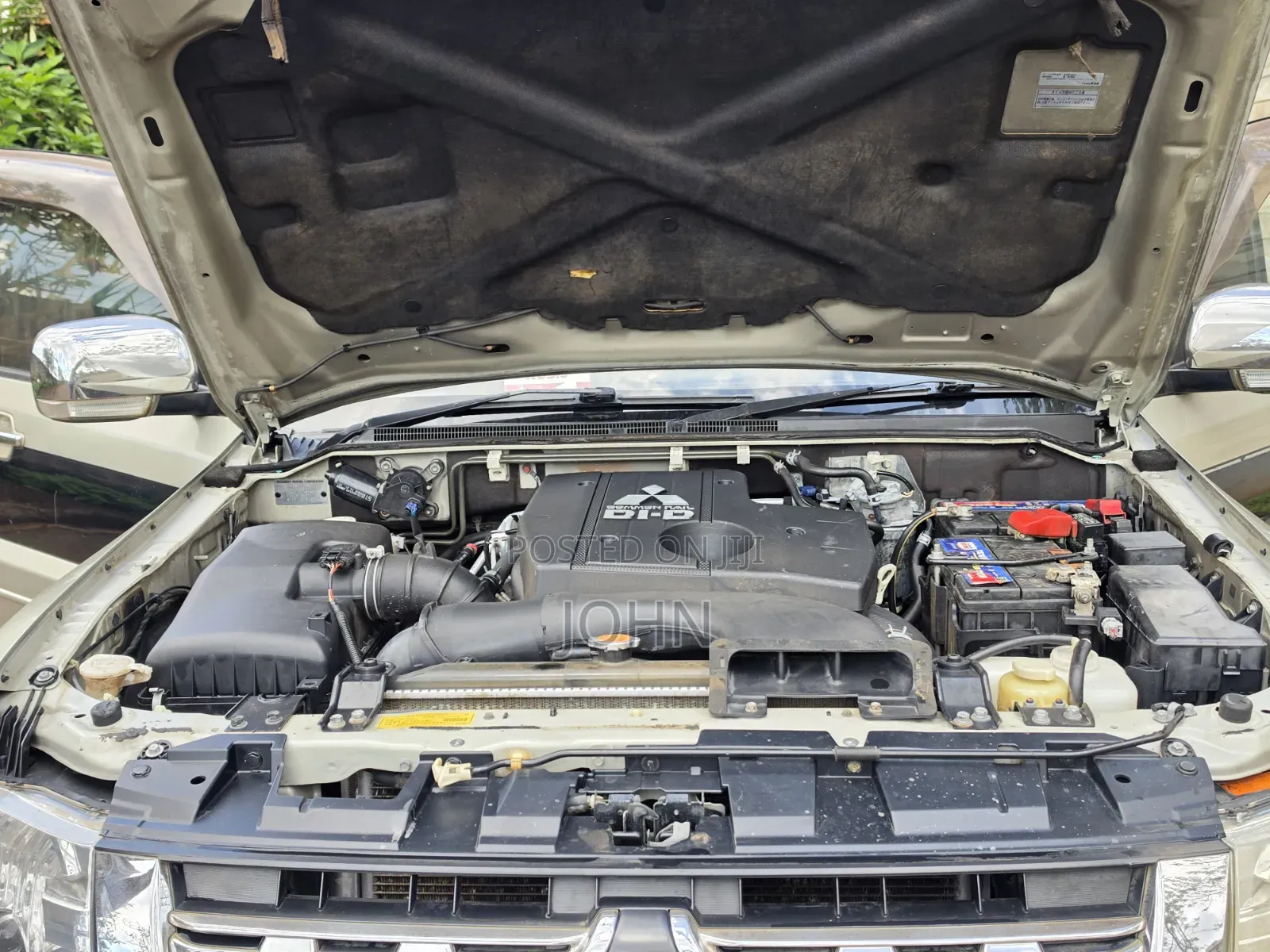 Mitsubishi Pajero 3.2 Di-Dc GLS 2012 Gold