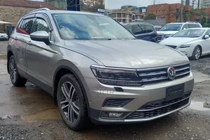 Volkswagen Tiguan 2019 Beige