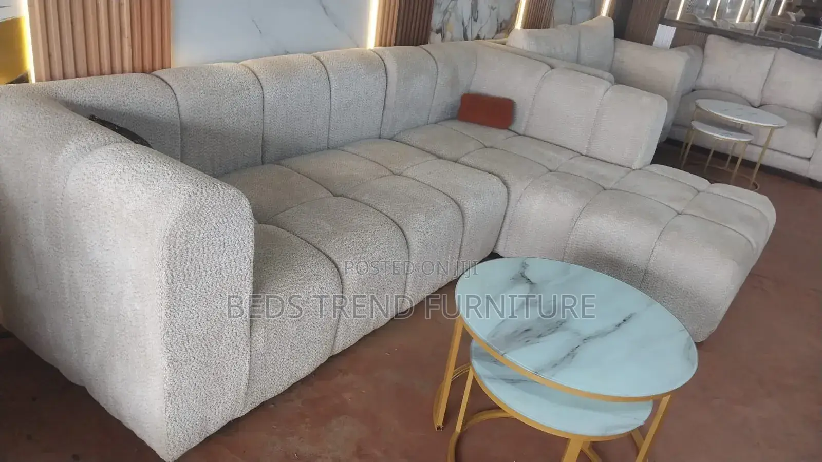 Cream Bubble Seat 6 Seater