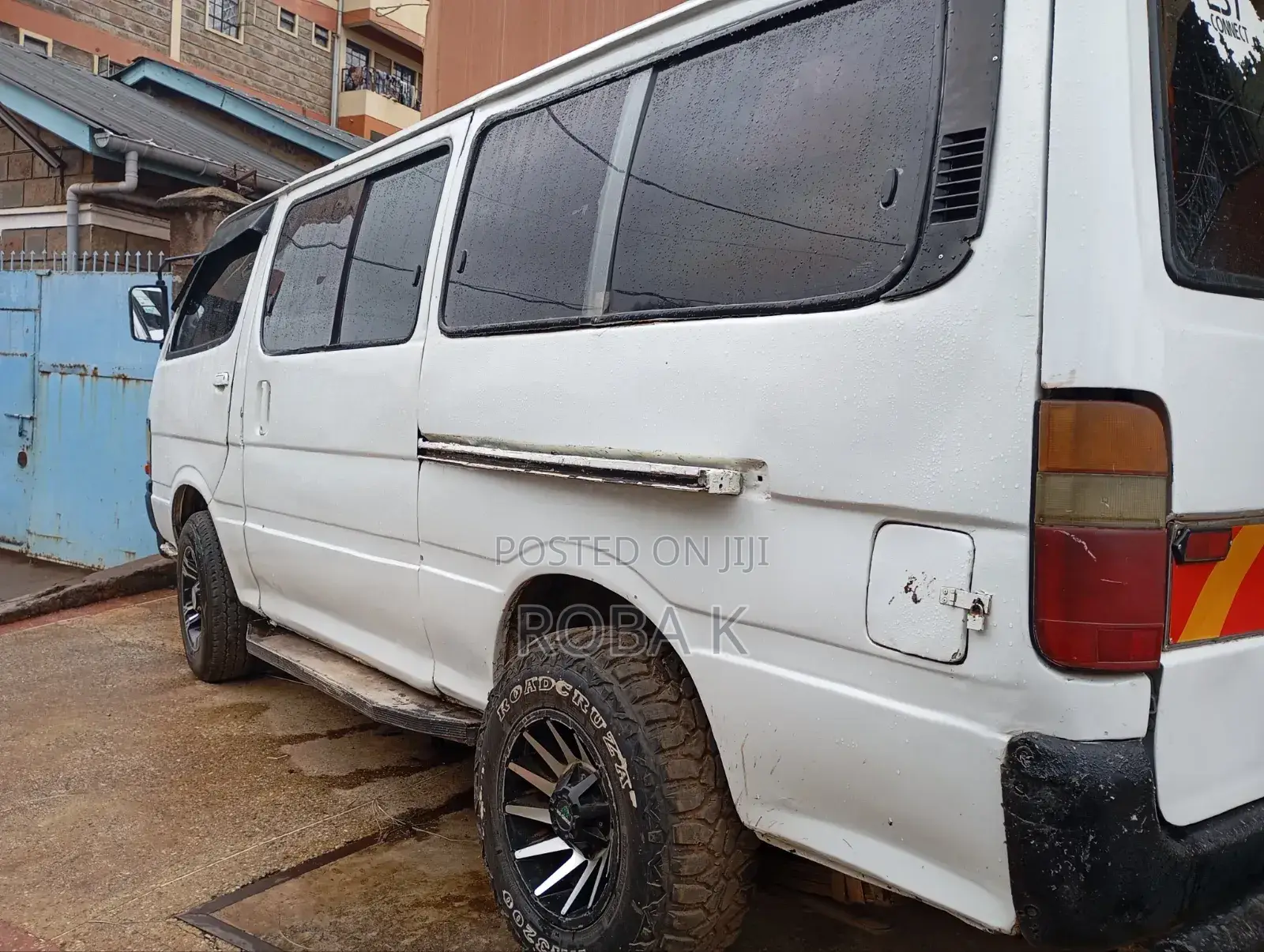 Toyota HiAce 1999 White