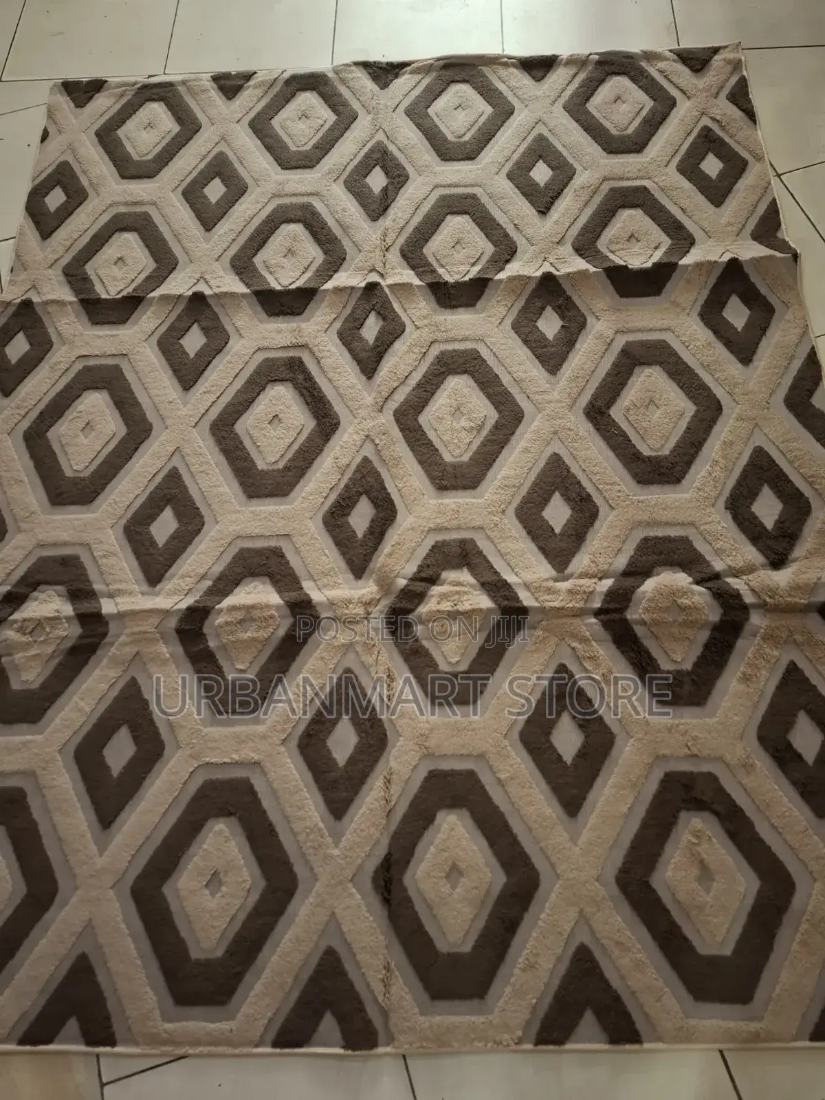 American Carpet 5×8, Rug