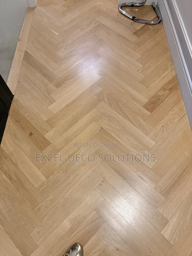 5mm Herringbone SPC Floor With Underlay – Premium Wooden Look