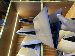 Laptop HP Dragonfly G2 16GB Intel Core i7 SSD 512GB