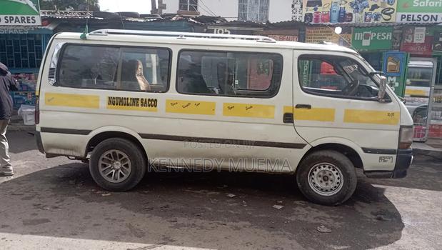 Toyota HiAce 2003 White - thumbnail 4