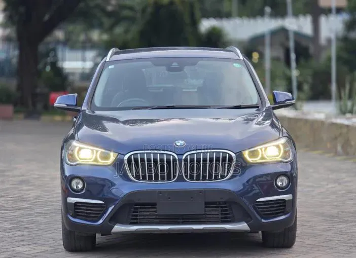 BMW X1 sDrive28i FWD 2019 Blue