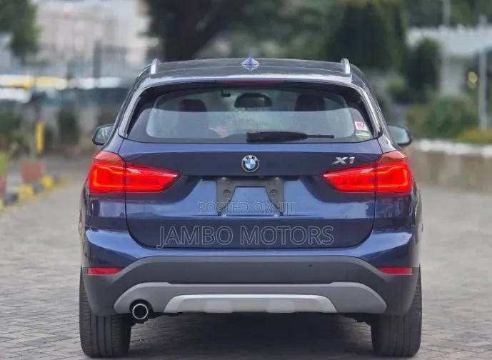 BMW X1 sDrive28i FWD 2019 Blue
