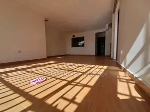 4bdrm Mansion in Gateway Mall Area for sale