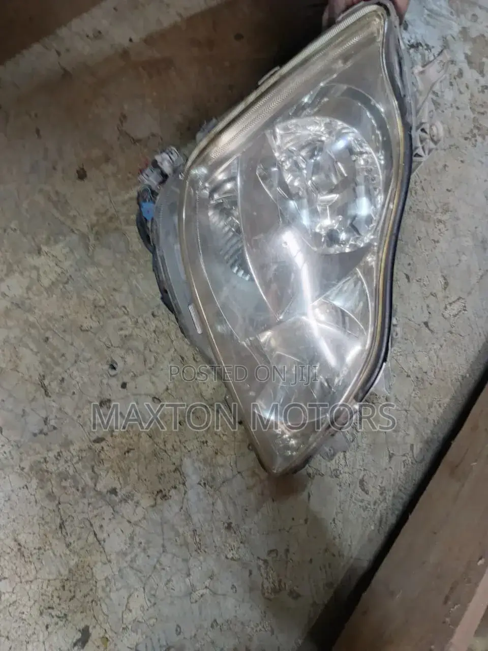 Toyota Crown 2005 Grs200 Headlight