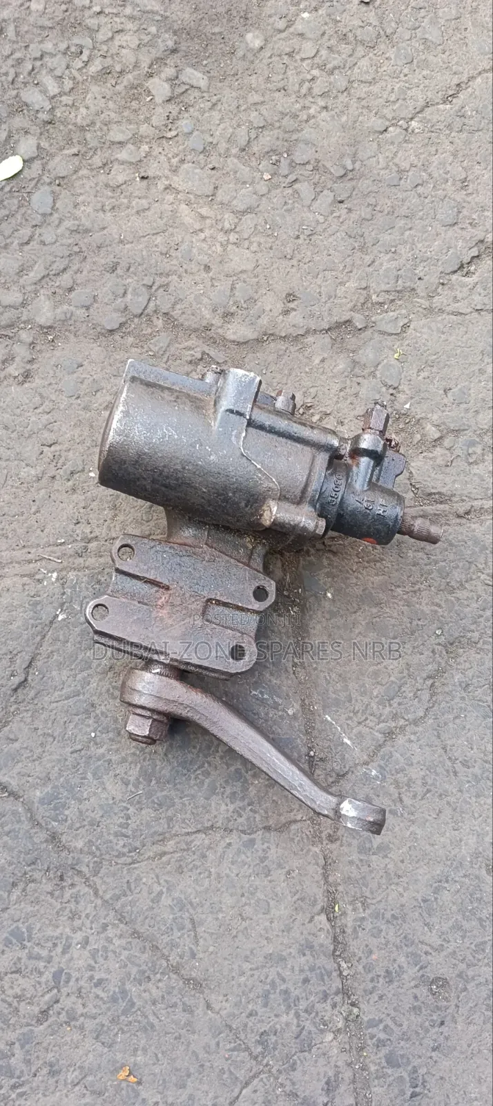 Steering Box Land Cruiser J79.