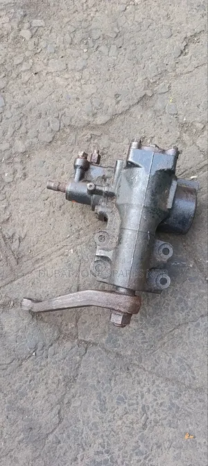 Steering Box Land Cruiser J79.