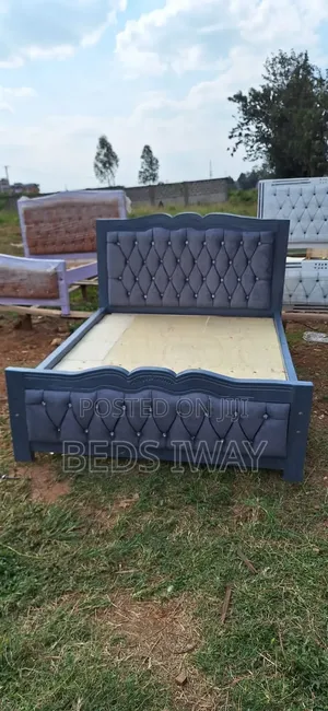 Charcoal Black Turfed 5x6 Bed