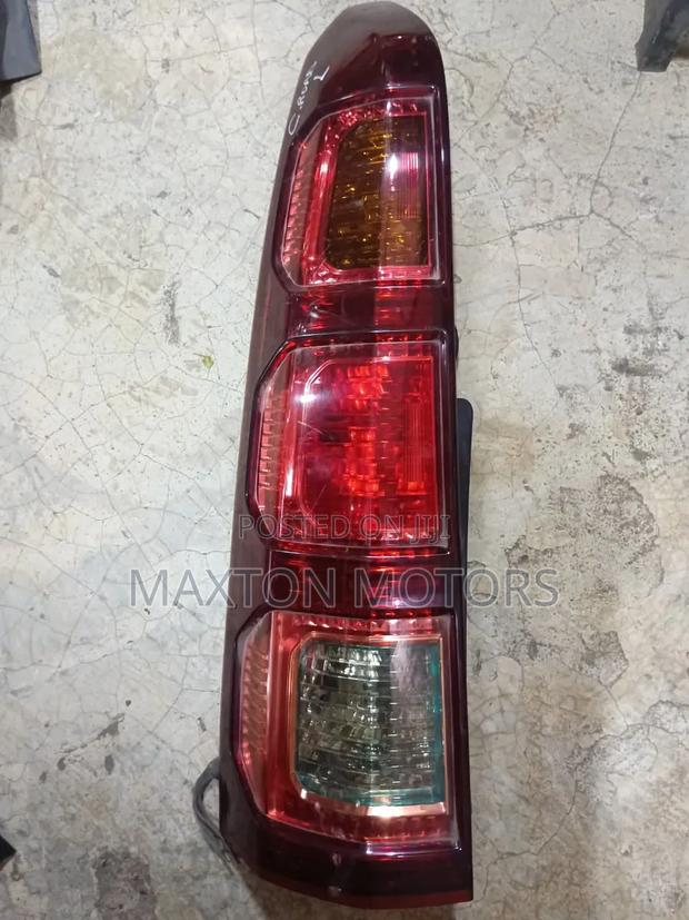 Honda Crossroad Taillight - thumbnail 2