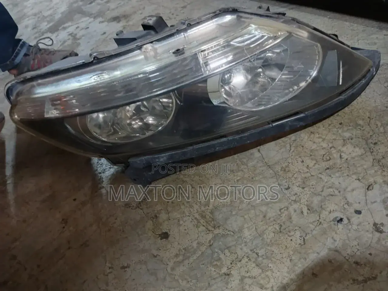 Honda Airwave Headlight